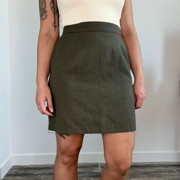 Vintage 90s Rampage Olive Green Mini Skirt Size 9 High Waist Made in USA - Picture 3 of 9